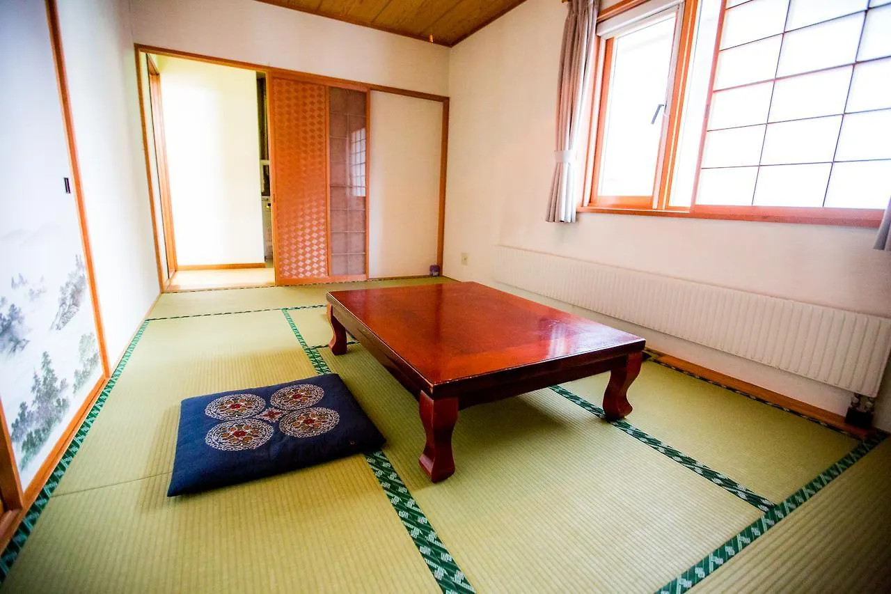 Rusutsu Lodges Pension Lilla Huset Niseko 2*,  Japan